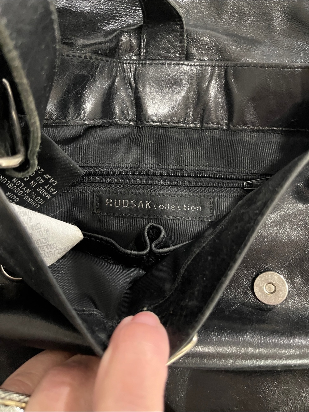 Vintage RUDSAK Black Leather Crossbody Messenger Bag - Made in Canada - Picture 5 of 11